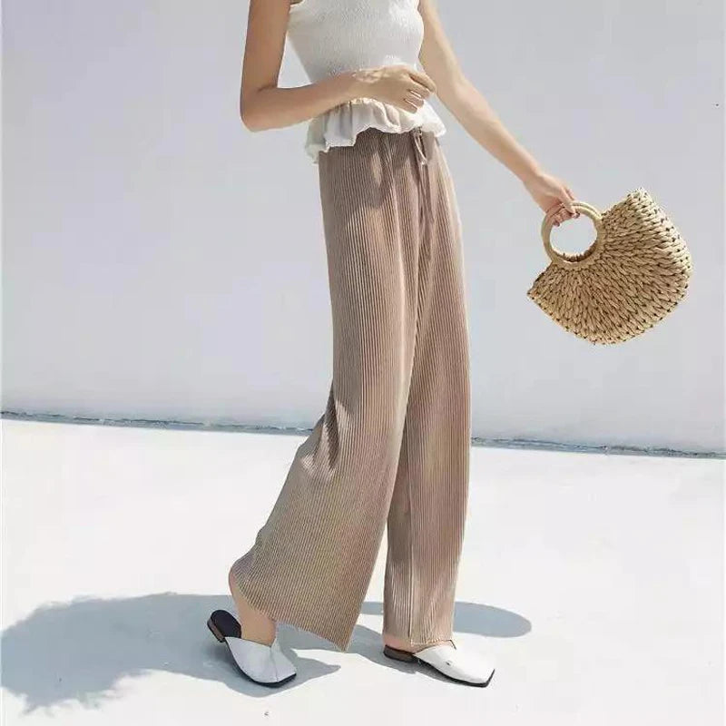 Women's Pleated Wide-Leg Trousers