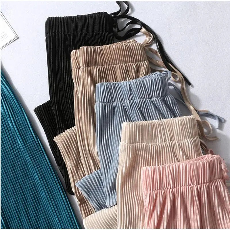Women's Pleated Wide-Leg Trousers