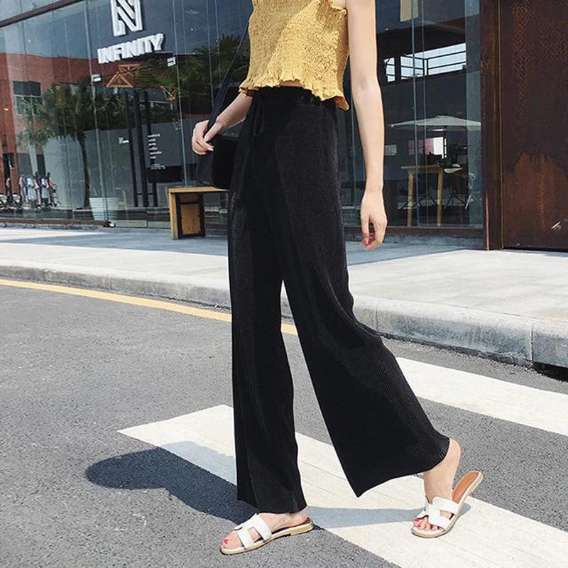 Women's Pleated Wide-Leg Trousers