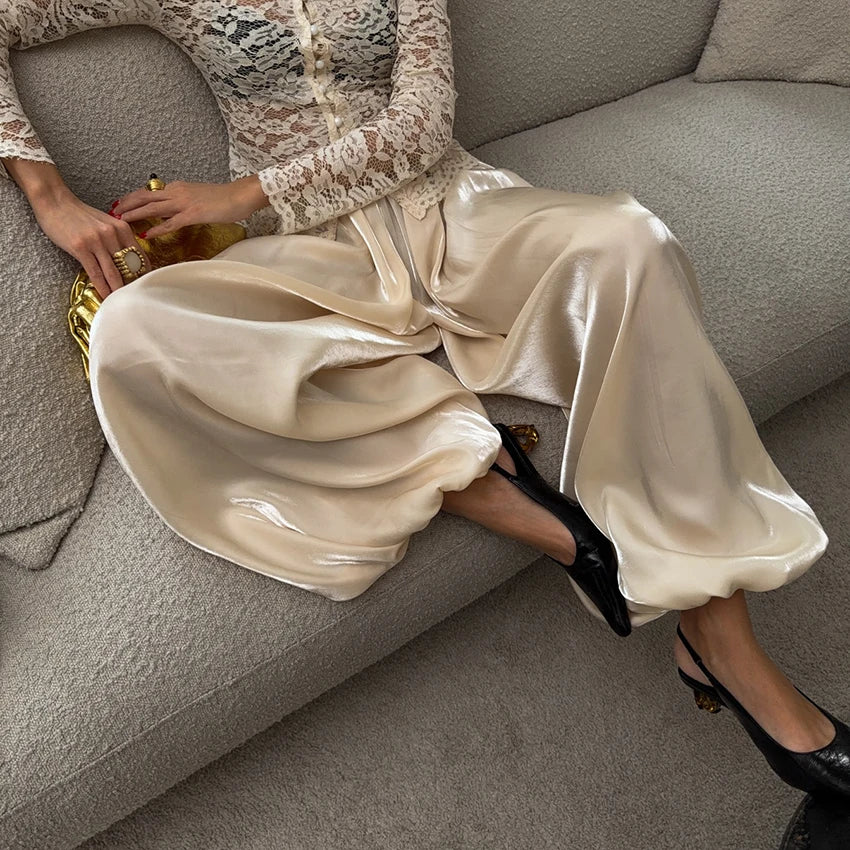 Women's Pleated Crepe Trousers